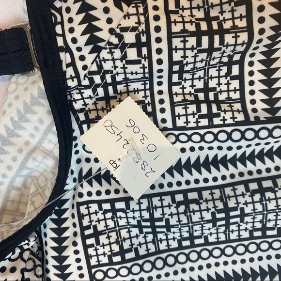 Splashletics Tankini Swim Top - Picture 4 of 8